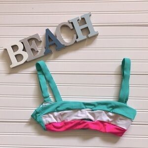 No Boundaries bikini Top | SIZE M 7-9